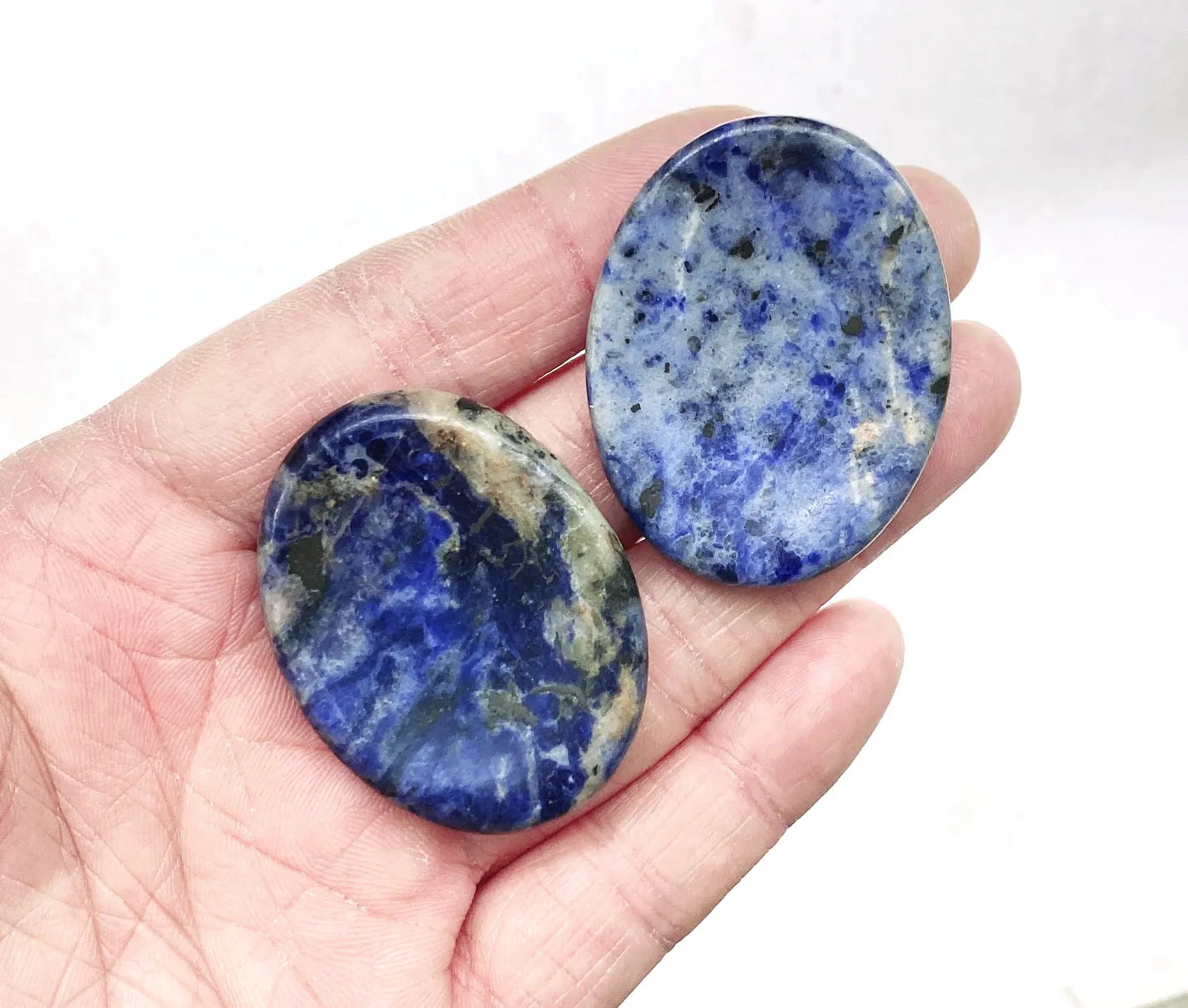 Pierre de sodalite naturelle